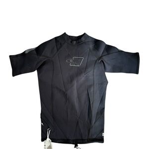 O’Neill Black Hyperfreak 1.5mm Short Sleeve Crew Rash Guard Wet Suit NWT